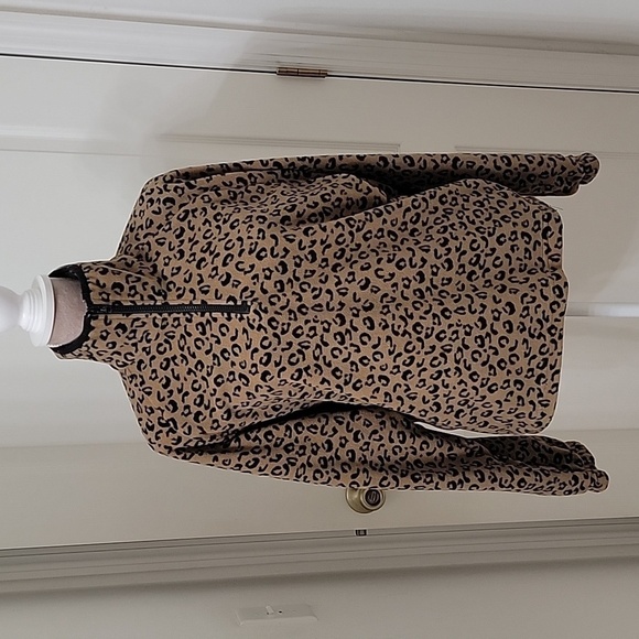 Hollister, Size XS Leopard Print Fleece 1/4 Zip Pullover, Oversized, GUC - Picture 8 of 16